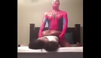 mulher do homem aranha